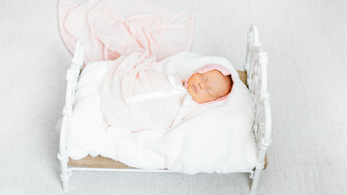 Baby photography tips Calgary Nathalie Terekhova photographer newborn session
