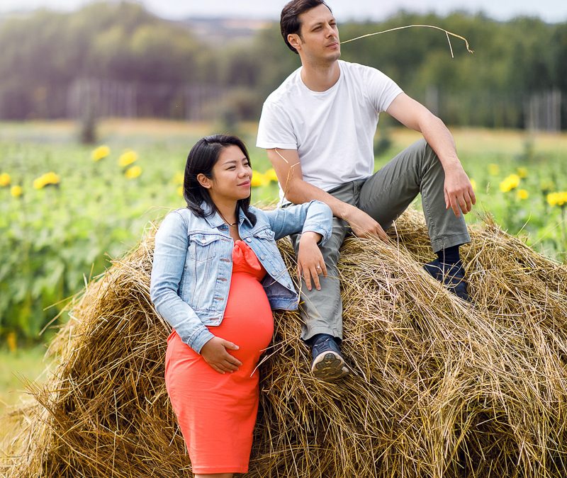 Maternity session for couples